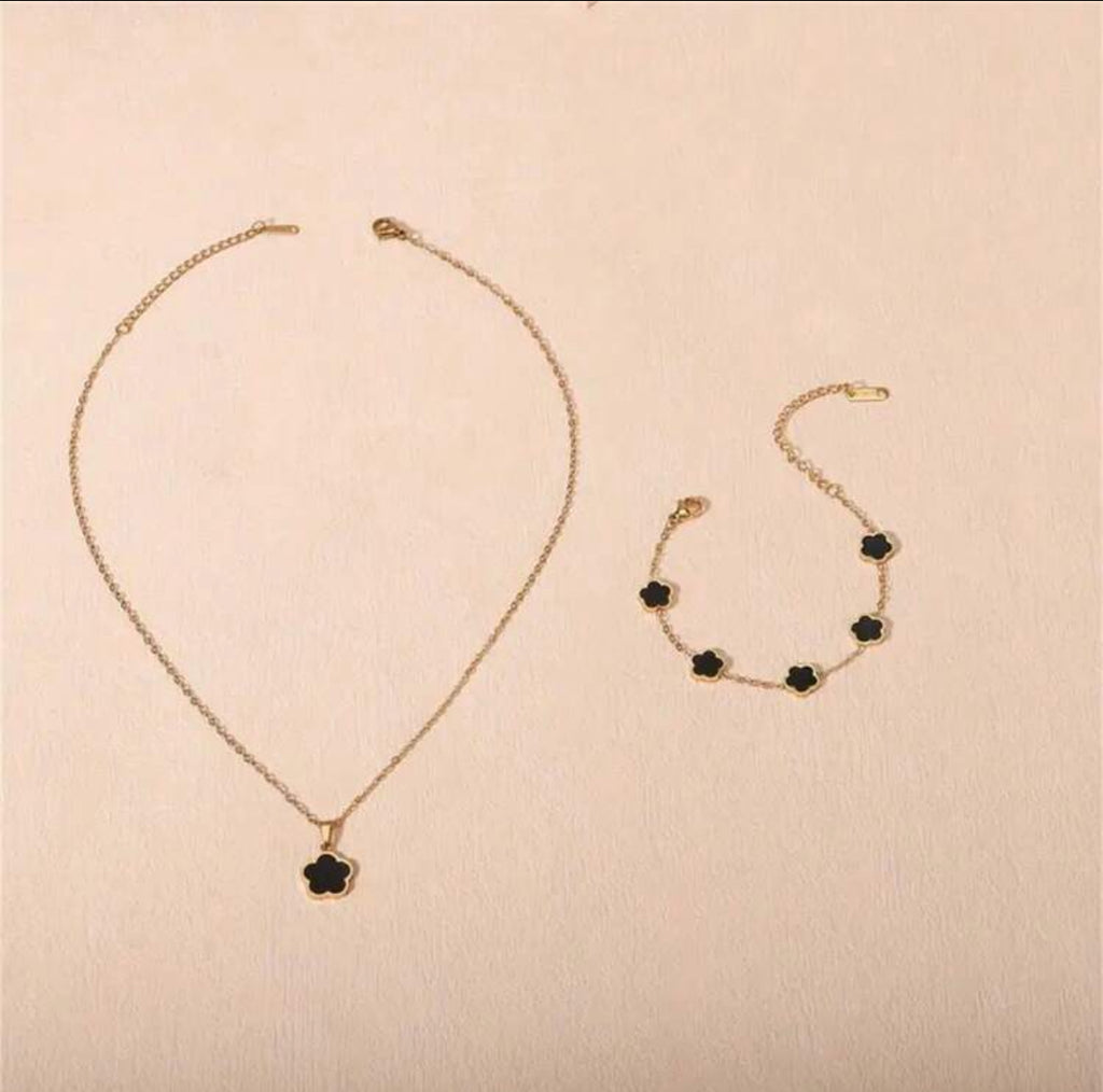 Black lucky clover set bracelet & necklace