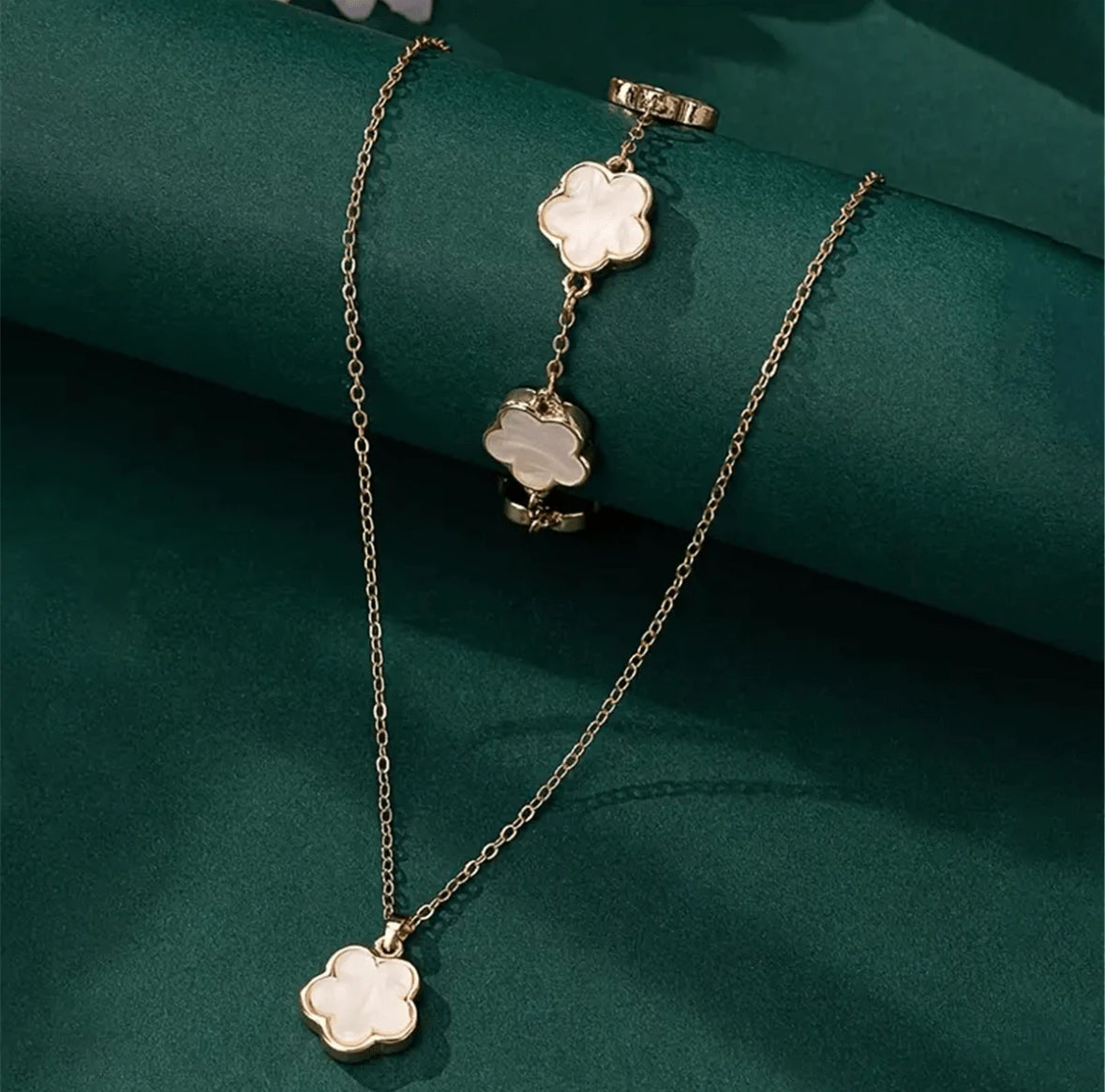 white lucky clover set bracelet & necklace