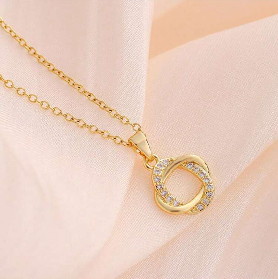 Hollow out circle & cubic women's necklace