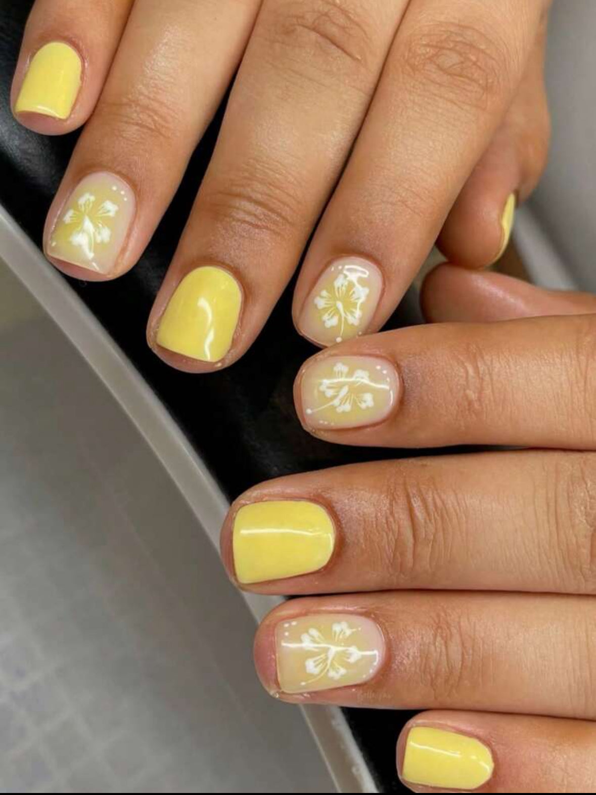 24pcs Beautiful flower stickers for women